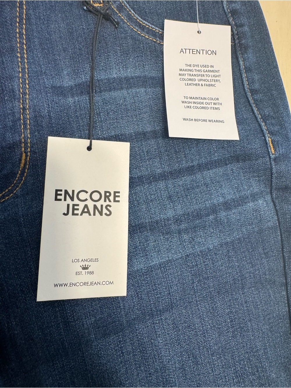 🆕High Rise Distressed Jeans - Picture 5 of 7